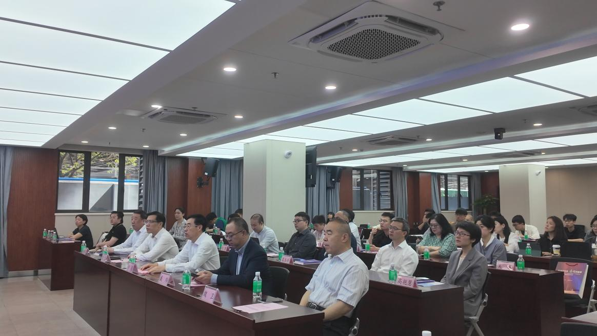 乐鱼体育平台：金灵光杯丨2025（第二届）“金灵光杯”中国互联网创新大赛“地方行活动”大湾区专场在广州举办(图1)
